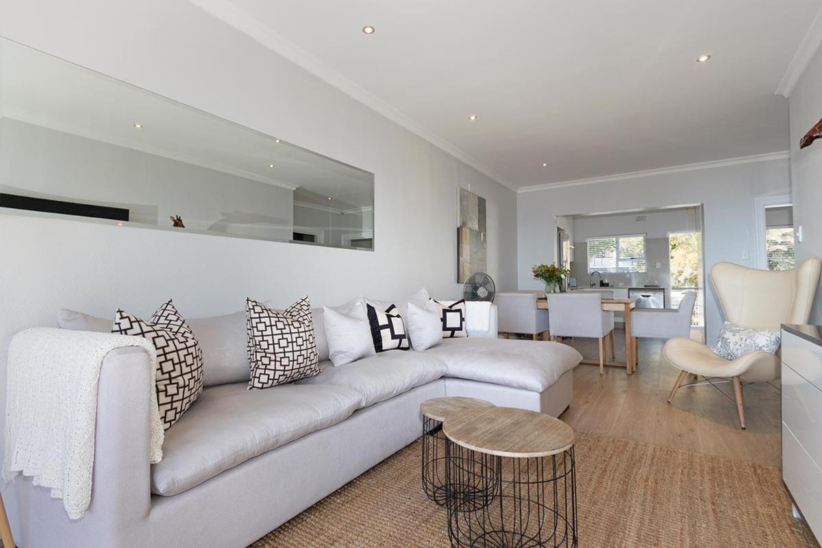 Stunning Sea View Apartment - Camps Bay Fokváros Kültér fotó