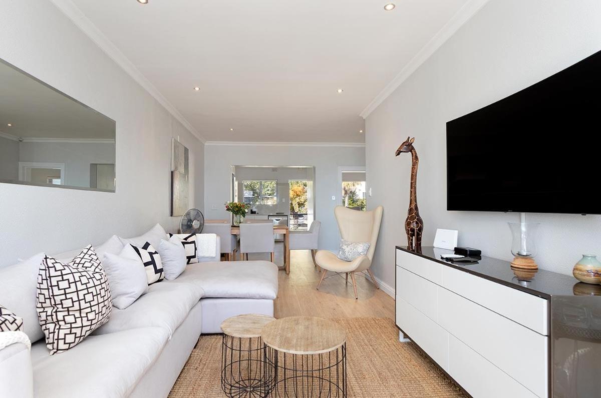 Stunning Sea View Apartment - Camps Bay Fokváros Kültér fotó